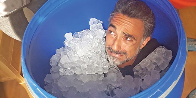 Rolü için buz tuttu