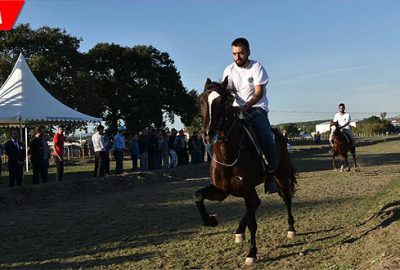 Rahvan atları ‘Cumhuriyet Kupası’ için yarıştı