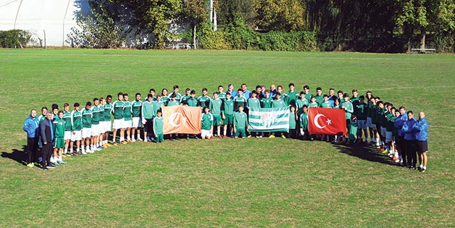 Vakıfköy’de Cumhuriyet coşkusu Vakıfköy’de Cumhuriyet coşkusu