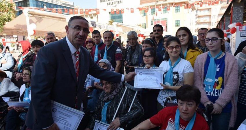 Engelsiz sergi Bursa'nın Mustafakemalpaşa ilçesinde, Uğur Böceği Kültür Merkezi Engelsiz Hayat Merkezi