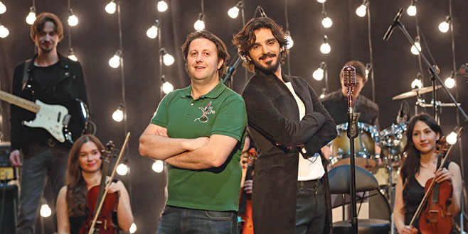 Müzik yapımcısı oldu