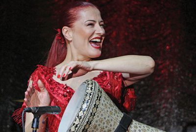 Candan’dan darbuka şov