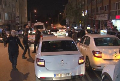 Bursa’da dolmuş şoförleri yol kapattı