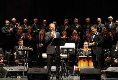 Muhtarlar korosunun solisti başkan oldu