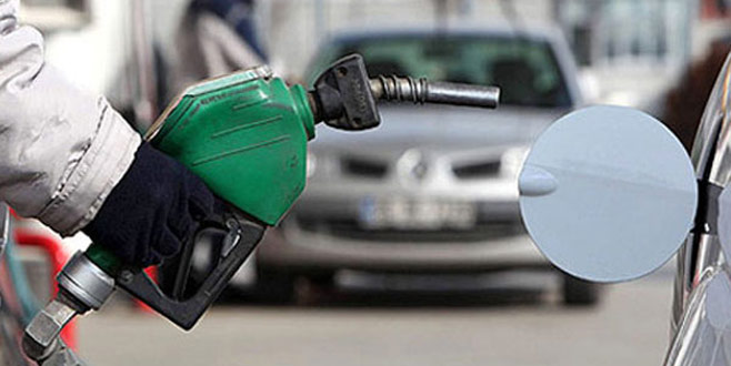 Benzine bir indirim daha geliyor