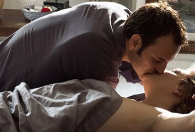 Ünlü yönetmenin filmindeki yatak sahnesi izleyicileri ikiye böldü