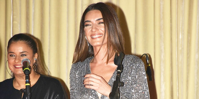 İlk sahne sınavını geçti