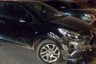 Bursa’da 3 aracın karıştığı zincirleme kaza güvenlik kamerasına yansıdı