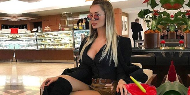 Cansu Taşkın’dan sosyal medyayı sallayan bornozlu paylaşım!