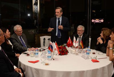 Fahri konsoloslarla toplantı