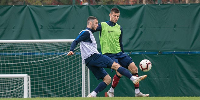 Timsah’a hazırlanıyorlar Timsah’a hazırlanıyorlar