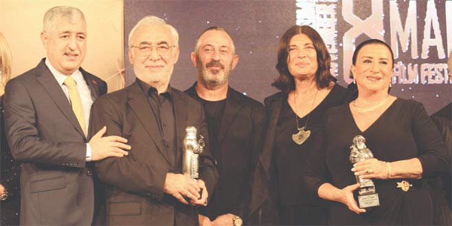 Benim de arkamda kimse yok