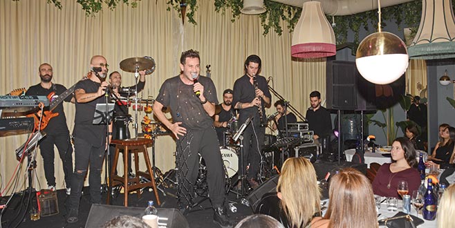 Yaşımı annem bile bilmiyor