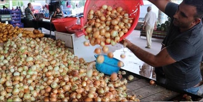 Maliye fiyatı ikiye katlanan soğanın peşinde