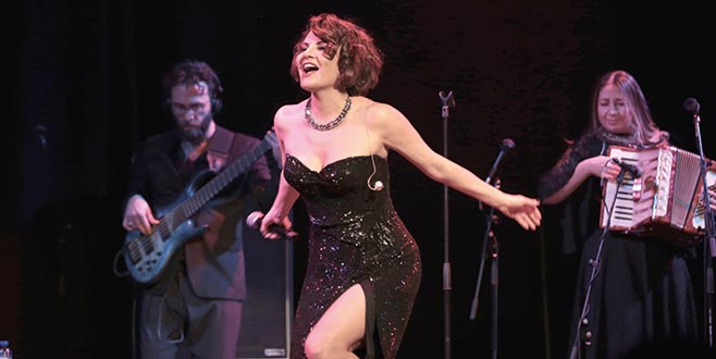 Göksel Avrupa turnesinde