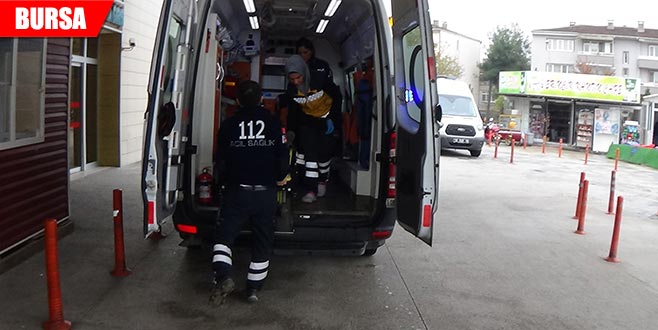 Budama yaptığı ağaçtan düştü ağır yaralandı Budama yaptığı ağaçtan düştü ağır yaralandı