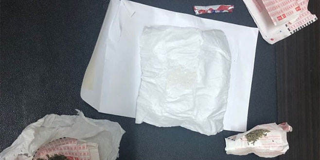 Bursa Polisi zehir tacirlerine göz açtırmıyor Bursa Polisi zehir tacirlerine göz açtırmıyor