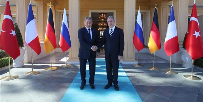 Milli Savunma Bakanı Akar, Rus mevkidaşı ile görüştü