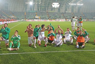 Bu kez onlar taraftarı alkışladılar