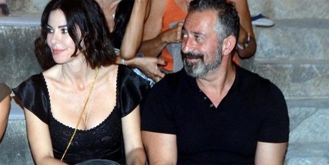 Cem Yılmaz sevgilisi Defne’yi yenince…