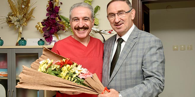 Diş hekimlerine Kurtulan’dan kutlama Diş hekimlerine Kurtulan’dan kutlama