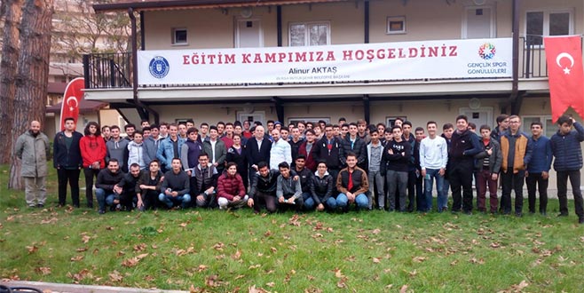 Gençler eğitim için Karacaali’de kampa girdi
