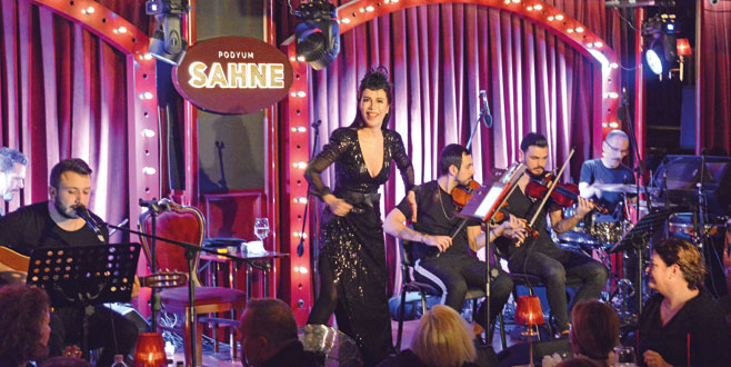 Podyum Sahne’de keyifli gece