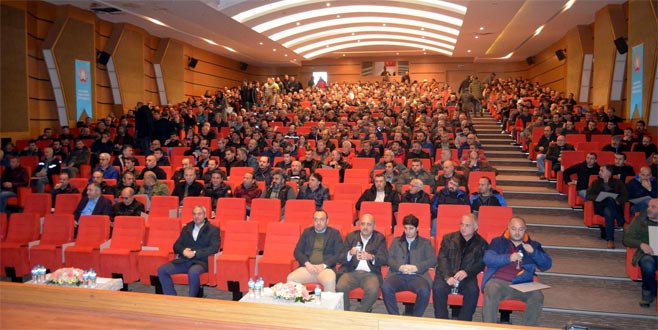 Bin 200 kişi dümene geçmek için ter döktü