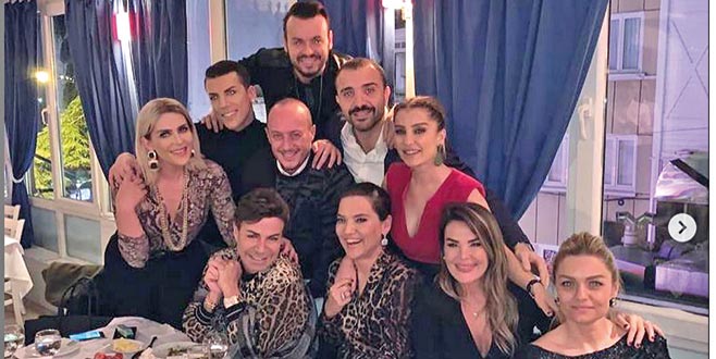 Barışmayı kutladılar