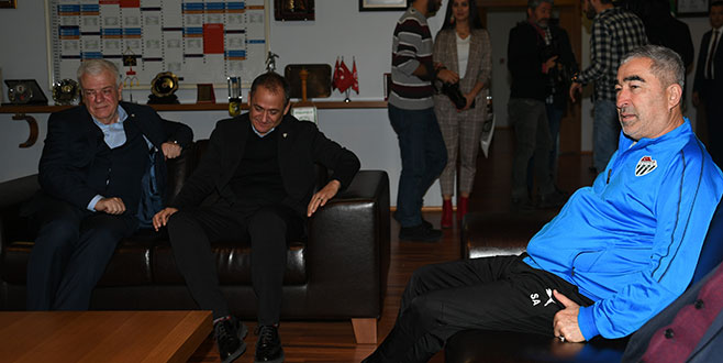 Timsah’a üst düzey ziyaret Timsah’a üst düzey ziyaret