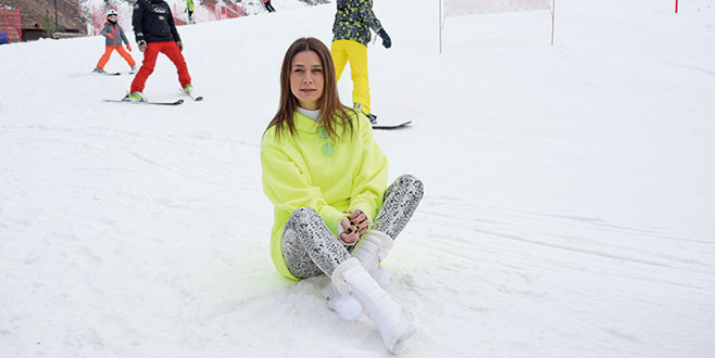 Ayrılık acısını unuttu