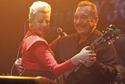 Ünlü ikiliden elektro dans