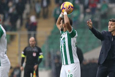 Yan top geri pas tepki çekti