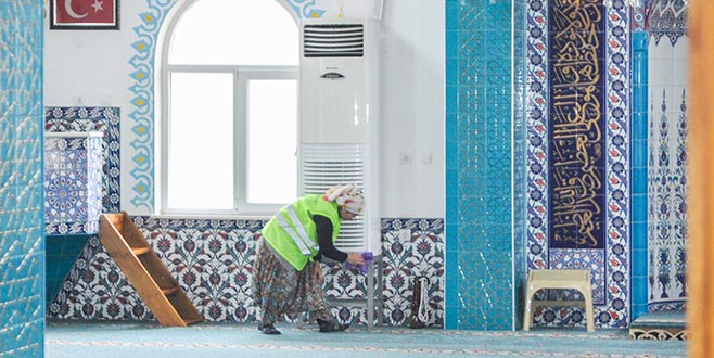 Karacabey’de belediyeden camilere detaylı bakım Karacabey’de belediyeden camilere detaylı bakım