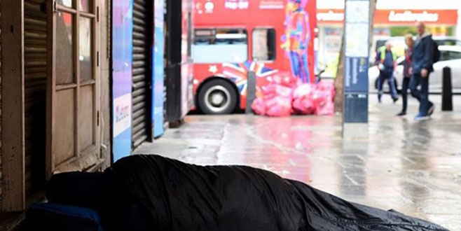 Zengin krallığın yoksullar ordusu