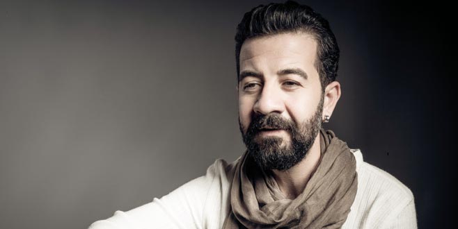 Ünlü oyuncudan albüm sürprizi Ünlü oyuncudan albüm sürprizi