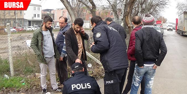 Gündüz vakti sokak ortasında silahlı saldırı Gündüz vakti sokak ortasında silahlı saldırı