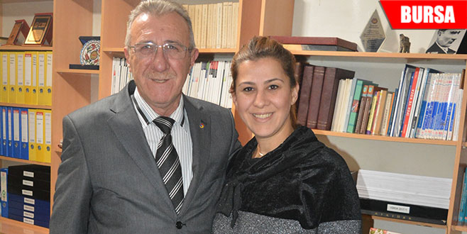 Baba-kız iki mahallede muhtarlık için yarışıyor 