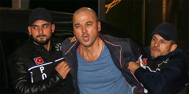 ‘MasterChef Murat Özdemir’ gözaltına alındı ‘MasterChef Murat Özdemir’ gözaltına alındı