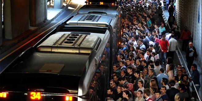 Uzman isim uyardı! İşte metrobüs kullananları bekleyen büyük tehlike