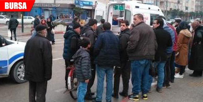 Elektrikli bisiklete motosiklet çarpıp kaçtı: 1 yaralı Elektrikli bisiklete motosiklet çarpıp kaçtı: 1 yaralı