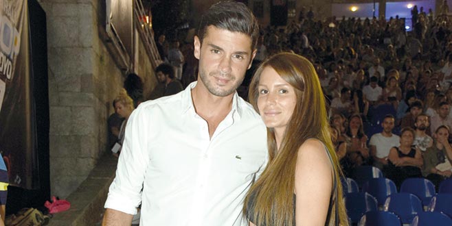 Yine boşanamadılar Yine boşanamadılar