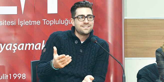 Ünlü oyuncuya Bursa’da büyük ilgi Ünlü oyuncuya Bursa’da büyük ilgi