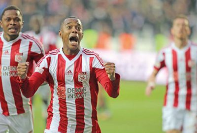 Robinho Sivas’ta mutlu
