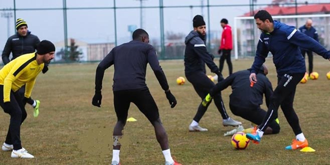 Malatyaspor İstanbul’da hazırlanıyor Malatyaspor İstanbul’da hazırlanıyor