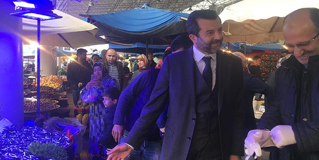Işık’tan pazarda esnaf ziyareti