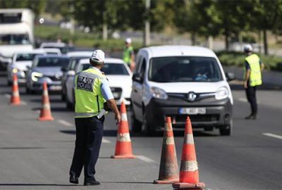 ‘Trafik cezaları maliyeye gitmiyor..Fakir fukaraya dağıtılıyor’