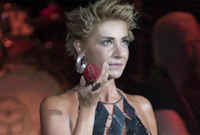 ‘Lezbiyen olsam söylerim!’