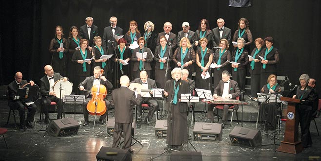 Emekli emniyet müdürleri sahnede