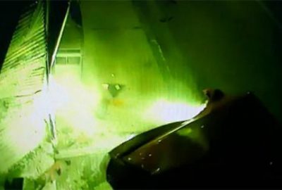 Kontrolünü kaybeden otomobil işyerine daldı